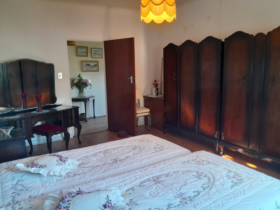 4 Bedroom Property for Sale in Gansbaai Central Western Cape